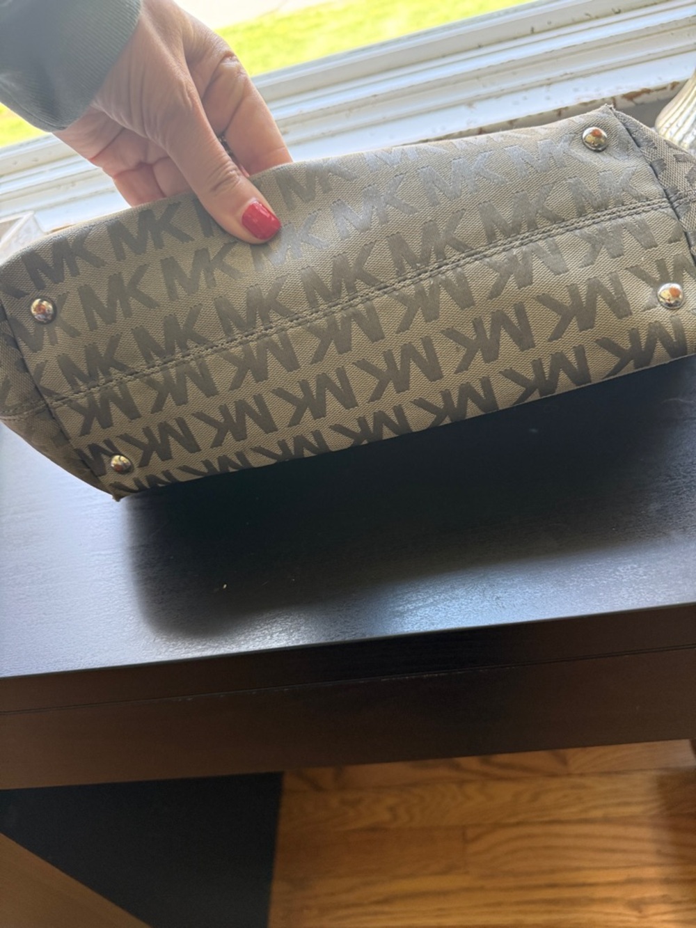 Michael Kors Gray MK Logo Chain-strap Tote - Picture 10 of 11
